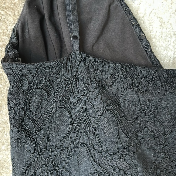 GUESS Perfect Lace Little Black Dress! Size Small. Worn once. - Picture 6 of 7